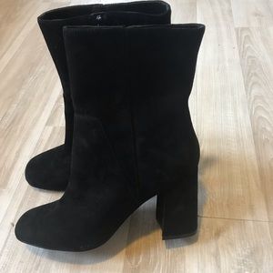 Nine West Black suede block heel boots 9 worn twice